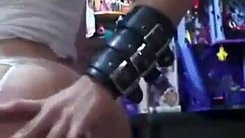 cosplay fun as ariel scarlet succubus sailormoon sailor 😍🌙