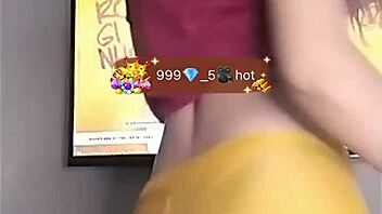 Novinha's intense cameltoe live reveal