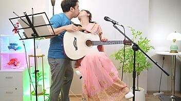 Young Indian Singer Tries First Time Anal Homemade