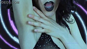 rebecca diamante's silky armpits mesmerize in femdom tease