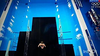 perfect asses bounce in diving competition hotties