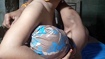 desi indian girl shakes ass in steamy homemade bath video