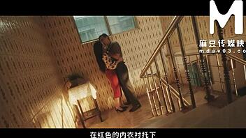 Newlywed bai jie overflows with young wife's horny love?