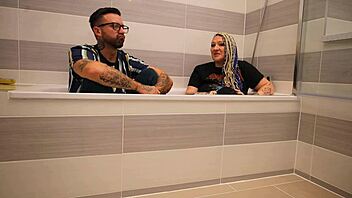 livie shares bath secrets in frankie jax's intimate interview
