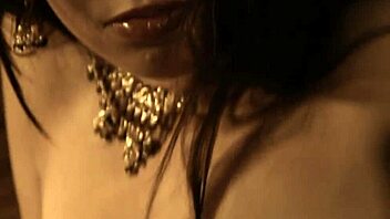 Seductive Brunette Milf Indian Dance Temptation