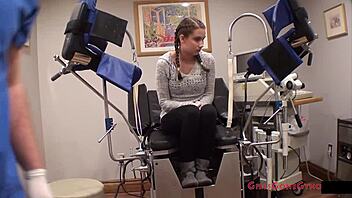 Naomi Alice Blindfolded Gaping Pussy Vibrator Orgasm