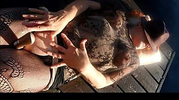Birgit milf housewife vibes to real orgasm outdoors 😍💦