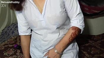 feel my hot desi indian curves amrozia netuandhubby