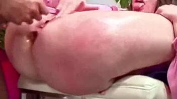 maddie wren meets nade nasty for sloppy anal 😈🍑💦