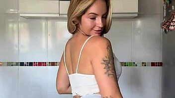 novinha loves shaking her big blonde ass and pierced nipples solo