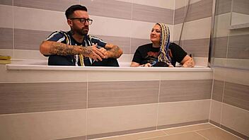livie shares bath secrets in frankie jax's intimate interview