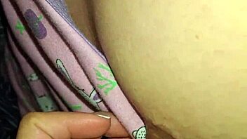 Curvy Shaved Amateur Flaunts Big Tits And Juicy Pussy Close