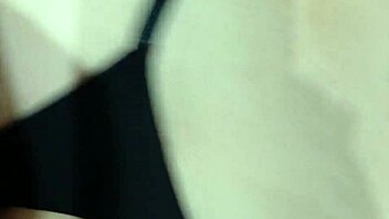 girl pegs guy hard with strapon 😈🍑💦🔥