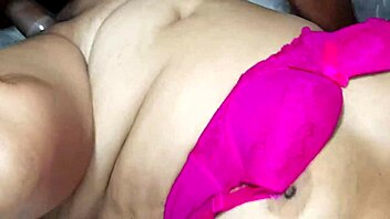 wanna pound this mature latina milf's juicy pussy deep