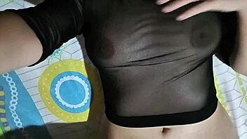 😏 Masturbating for boss to get that paycheck raise 💦