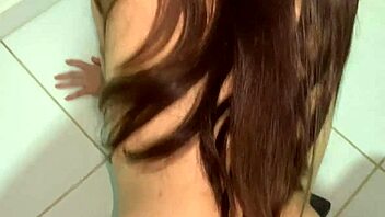 foda gostosa slapping her sexy young tits and ass 😍🍑