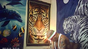 first timer bombshell feels machine pounding backstage tits!