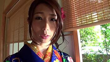 Stunning mature av star ayumi shinozaki seduces in intense scene