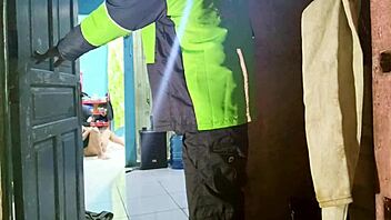 Housewife Caught Masturbating By Delivery Prank!