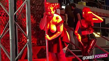 gorda chica waxed onstage public erotic fat fun!