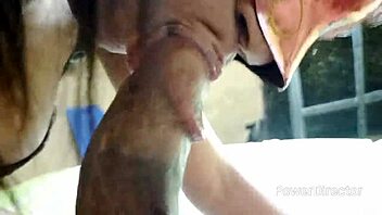 White Babe Sucks Dick All Xmas Night Long!