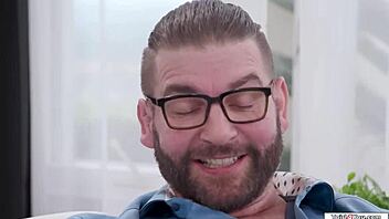 asian tgirl takes bareback anal from shemale bff