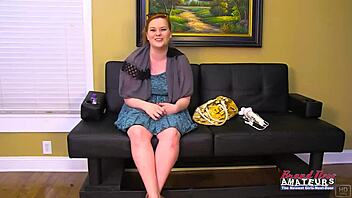 Carolyn's Big Tits Pussy Masturbation Deep Fuck