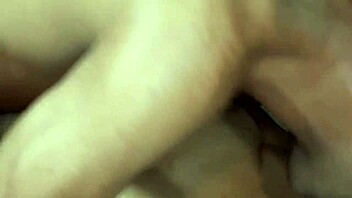 wanna pound this mature latina milf's juicy pussy deep