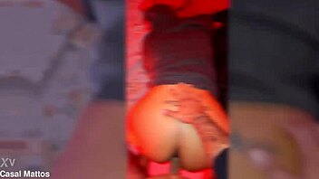 hey babe pussy out under blouse easy cock entry