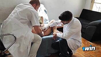 fui ao ginecologista e sentei no pau molhado 😏🍆