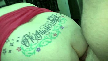 Kiwi Milf Drinks Piss And Anal Juice For Master