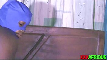 big tits bbw queen tries girl on girl fun with ebony friend