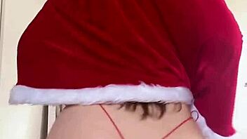 its not christmas but heres your hot surprise anywayy