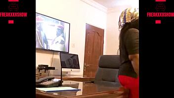 Boss agent pounds big ass teacher on desk till she squirts everywhere