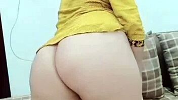 Sobia Nasir performs seductive roleplay scene