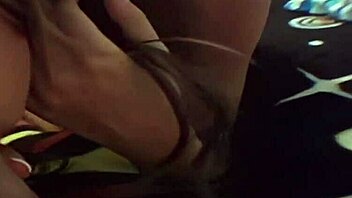 Brittney Blue skips condoms for raw milf anal gaping