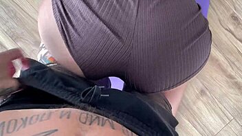 Babe Enjoys Quick Doggystyle in Yoga Class