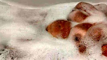 tanned babe bathroom sex post vacation