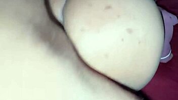 Hot Indian babe rides cock homemade HD! 🔥🍑