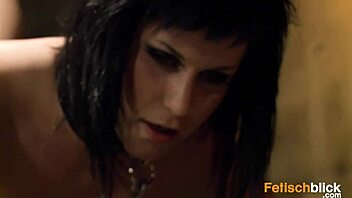 chelsea loves it super deep in her tight ass