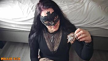 amateur milf devours thick cum-glazed muffin homemade fetish