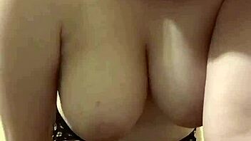 chubby babe fingers clit squirts hard on all fours