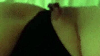 i can't stop rubbing my horny shaved pussy now
