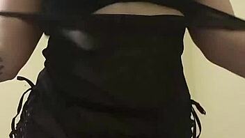 chubby babe fingers clit squirts hard on all fours