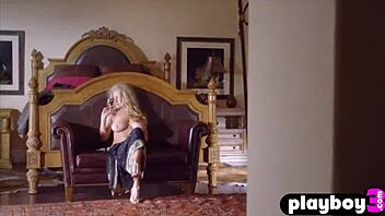 Big booty Asian milf cougar strips big tits exposed