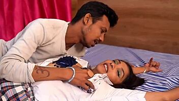 Indian Swinger Punam Gets Hardcore Pounded by Desi Stud in Juicy Passion!