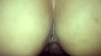 Indonesian Wife Skips Token Run for Neighbor Fuck