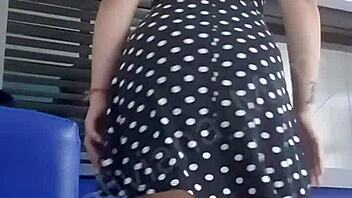 mimi fingers her latina pussy publicly in the laundry without panties outdoors