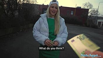 hey agent wanna see my blonde tacos?