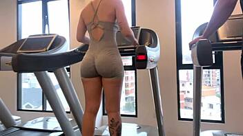 Fitness babe with big ass crushes gym treadmill workout